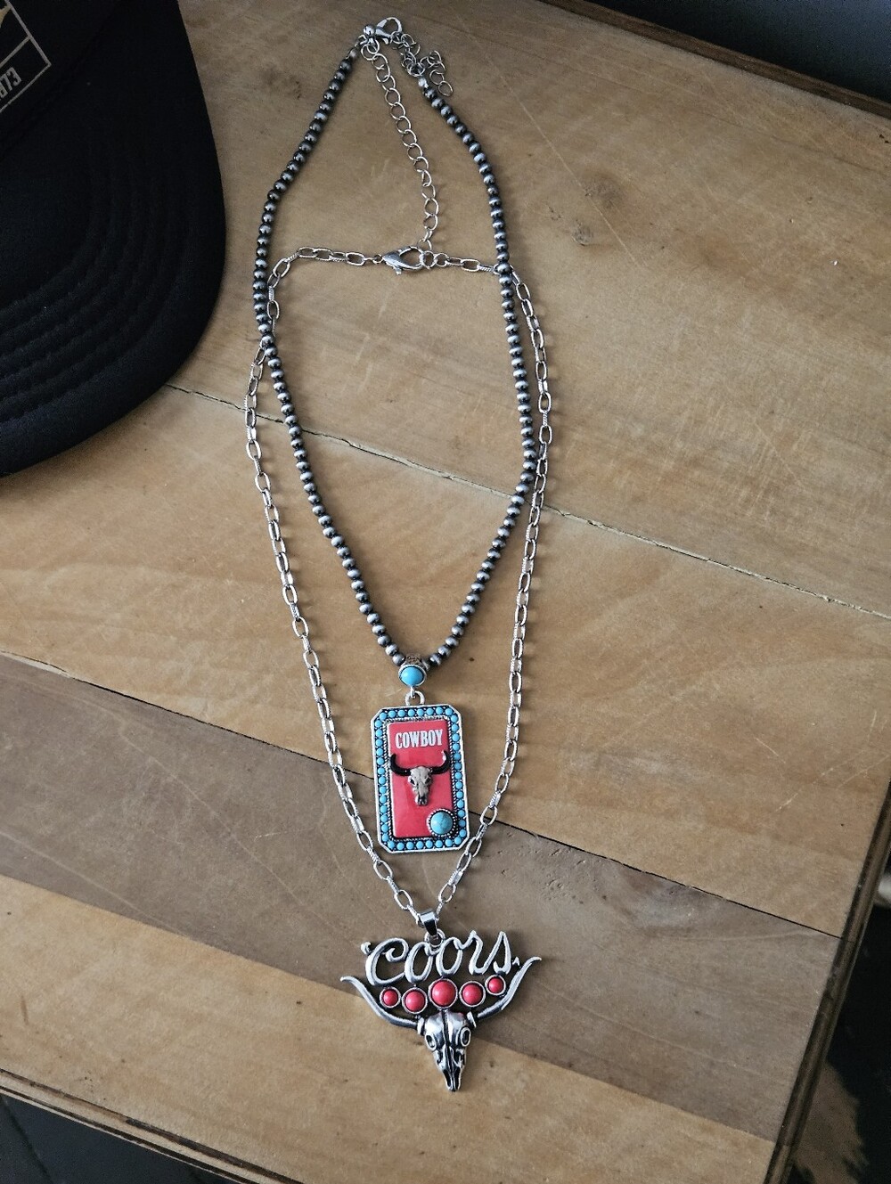 COORS AND COWBOY NECKLACE SET - Picture 3 of 5
